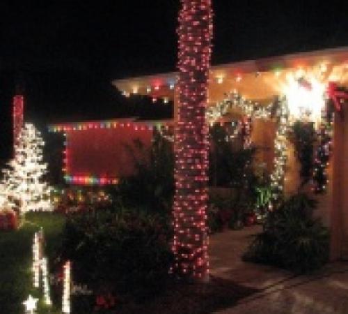 2011 Holiday Home Decoration Contest 1.1